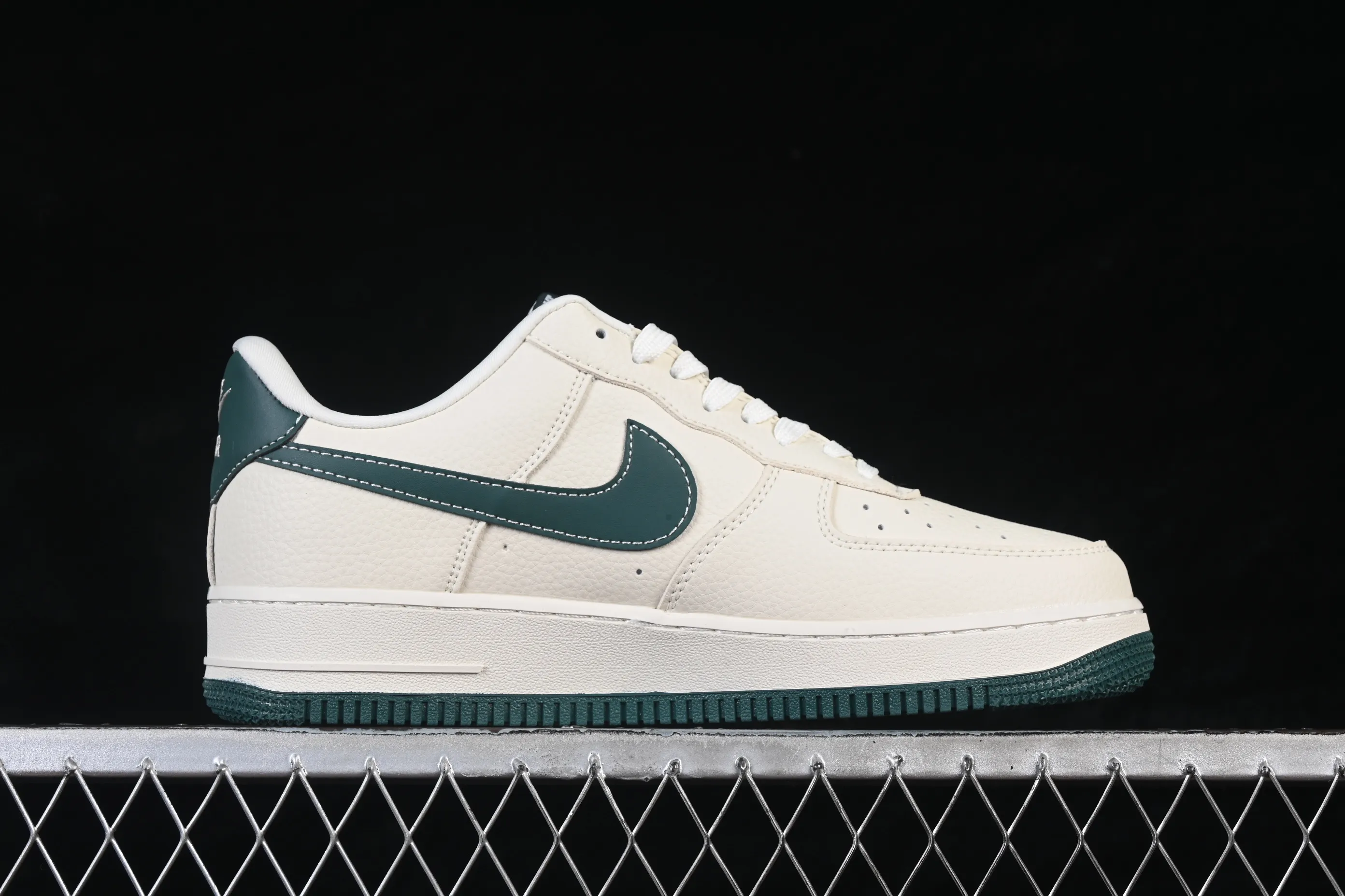 All categories Nk Air Force 1 Air Force series Nk Air Force 1 Low Air Force low-top Nike Air Force 1'07 Low joint model Air Force 1 low-top casual sneakers LD1999-017